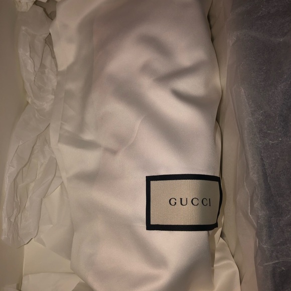 Brand New Gucci Sneakers size 41 (US size 8) - Picture 3 of 6
